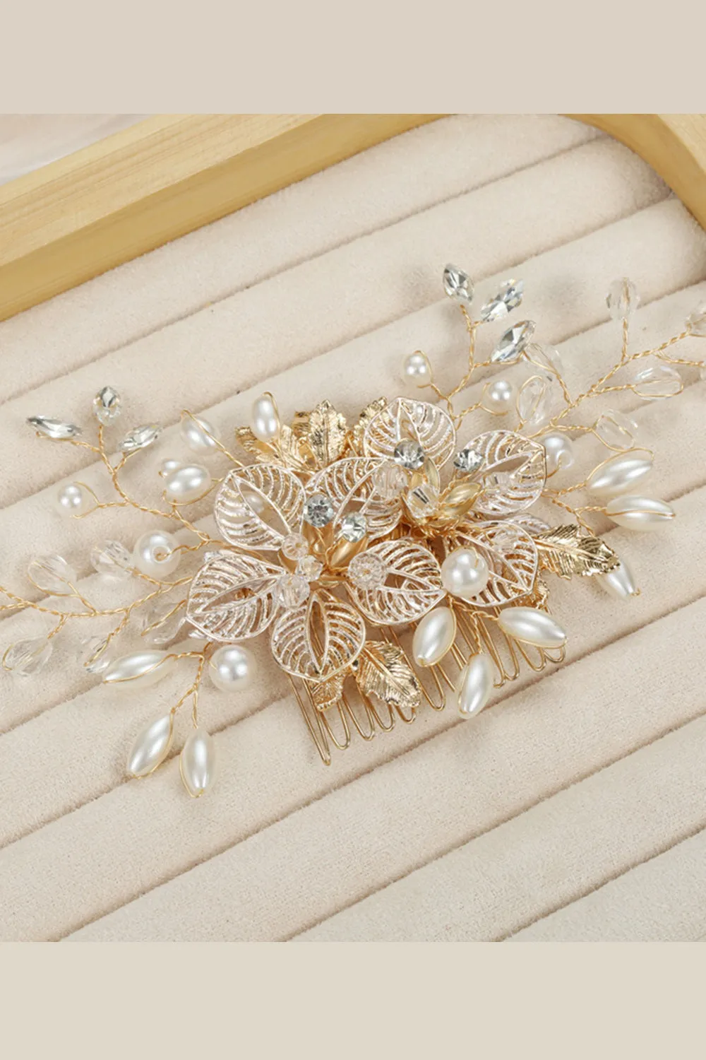Flower Crystal Pearl Rhinestone Wedding Hair Clip sold by Zapaka product image thumbnail 2