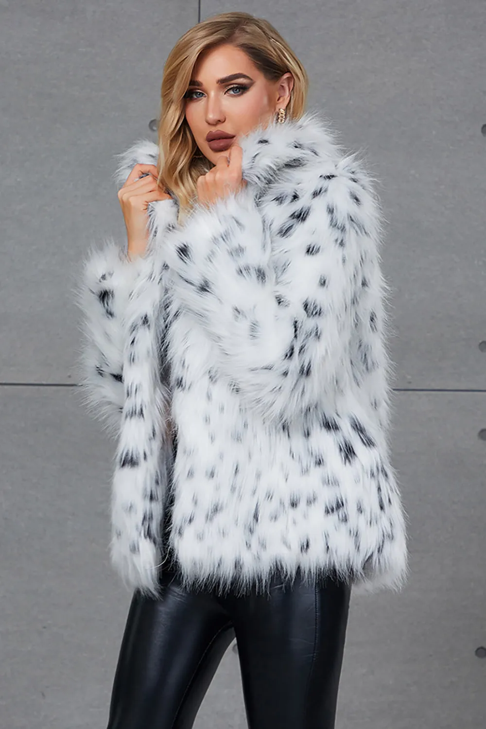 White Leopard Print Lapel Neck Faux Fur Women Coat sold by Zapaka product image thumbnail 5
