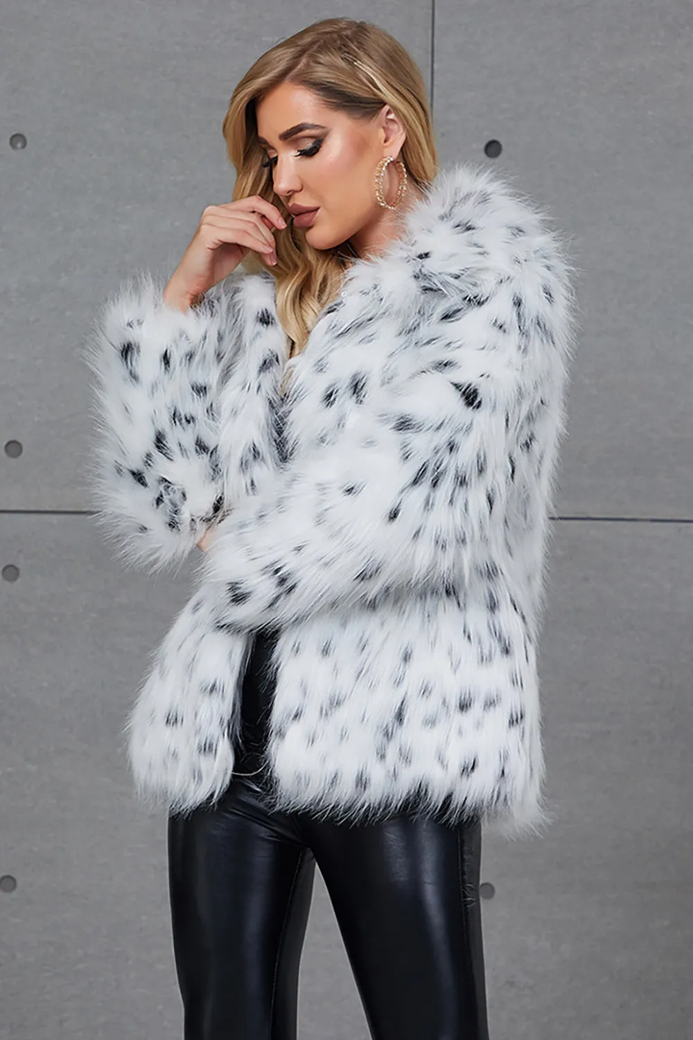White Leopard Print Lapel Neck Faux Fur Women Coat sold by Zapaka product image thumbnail 3