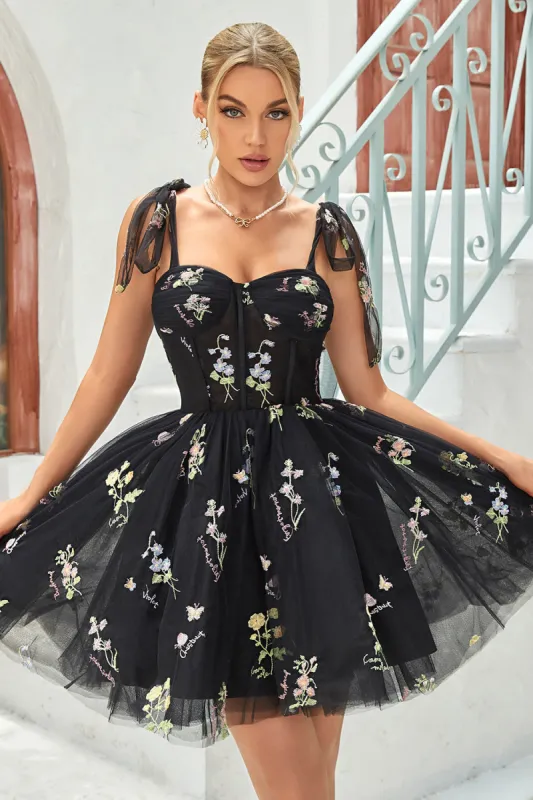 A Line Spaghetti Straps Black Short Homecoming Dress with Appliques sold by Zapaka