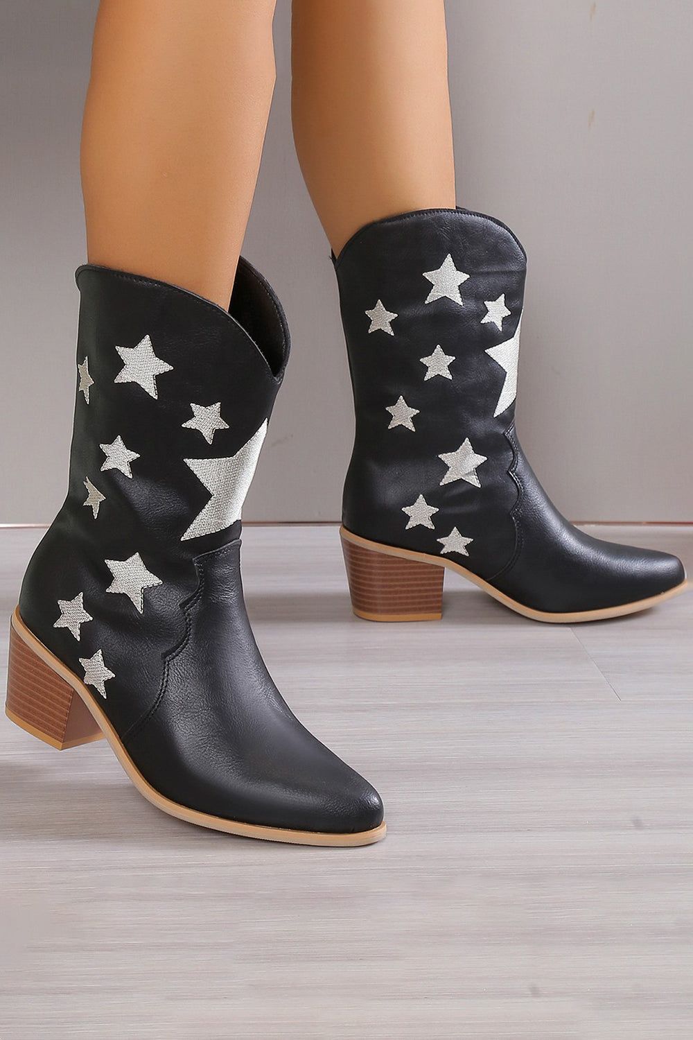 Stars Black Chunky Heel Pointed Toe Western Boots sold by Zapaka