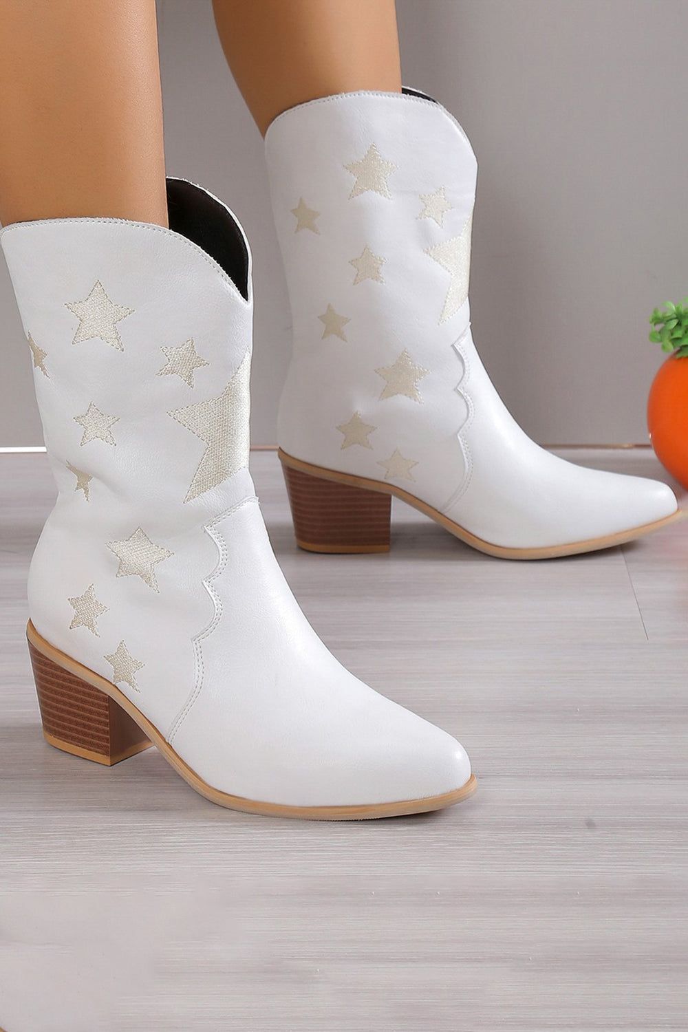 Stars Black Chunky Heel Pointed Toe Western Boots sold by Zapaka product image thumbnail 5