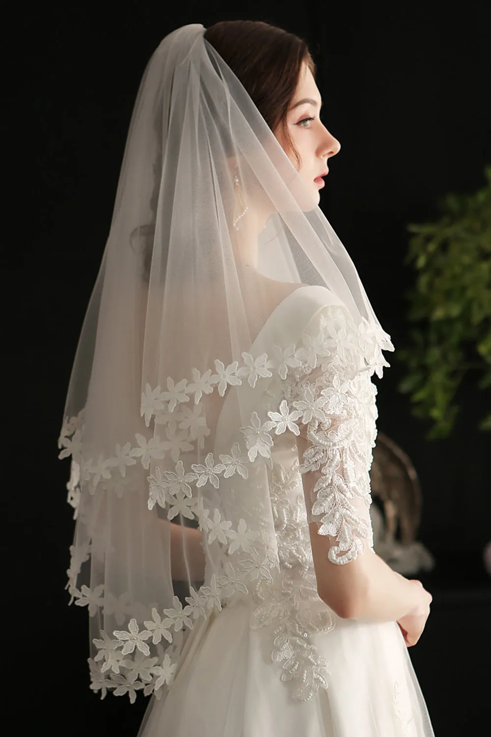 Elegant White Floral Lace Bridal Veil sold by Zapaka product image thumbnail 3