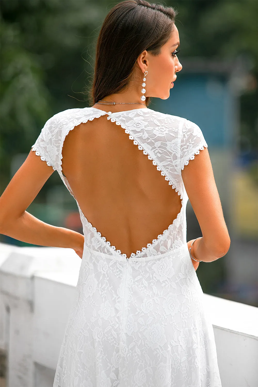White Lace Open Back Party Dress sold by Zapaka product image thumbnail 4