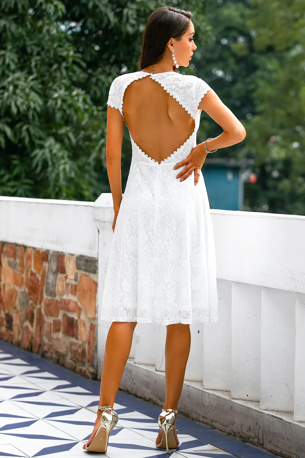 White Lace Open Back Party Dress sold by Zapaka product image thumbnail 2
