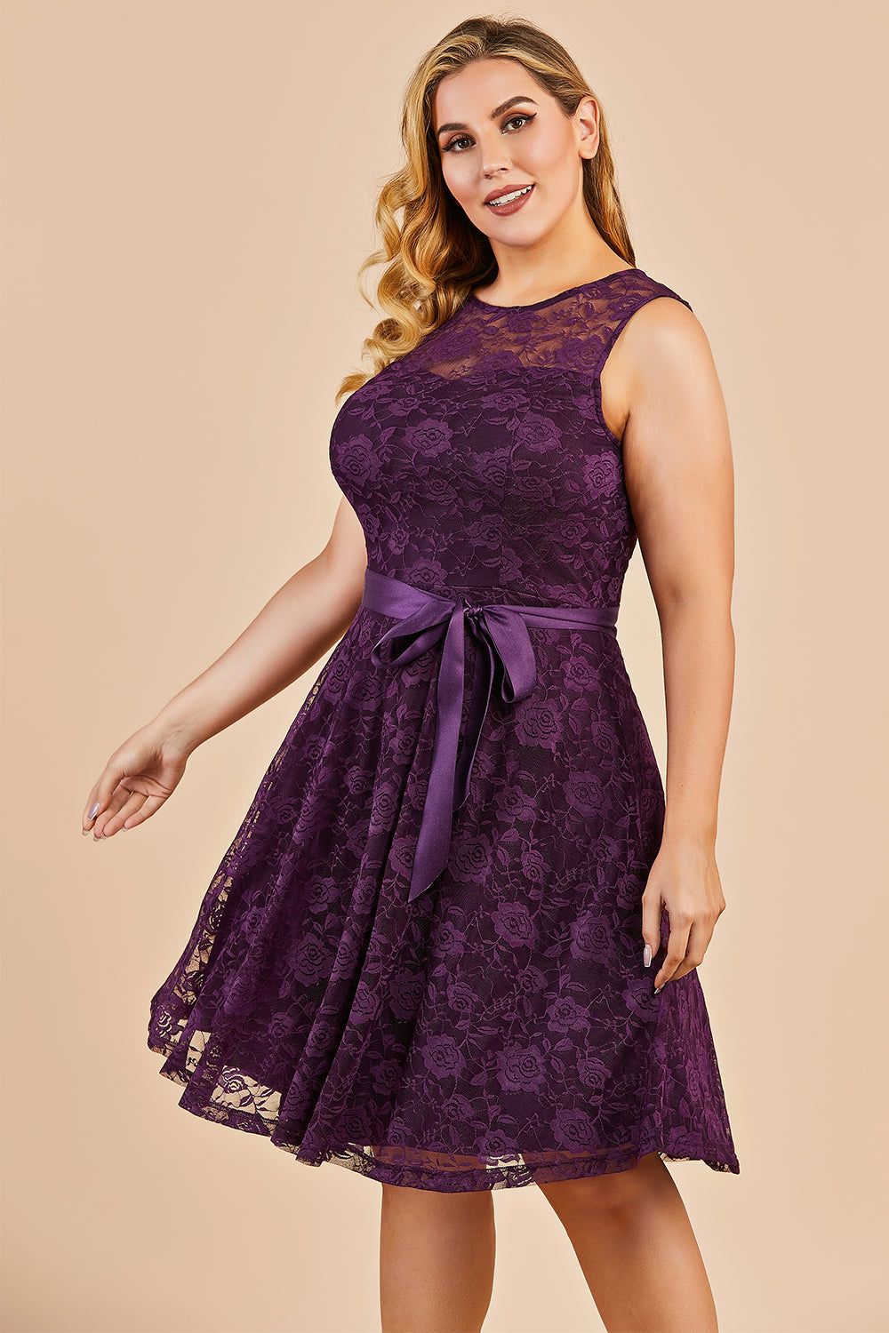 Short Plus Size Lace Dress sold by Zapaka product image thumbnail 4