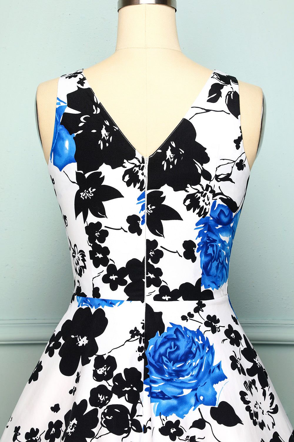 1950s V Neck Floral sold by Zapaka product image thumbnail 4