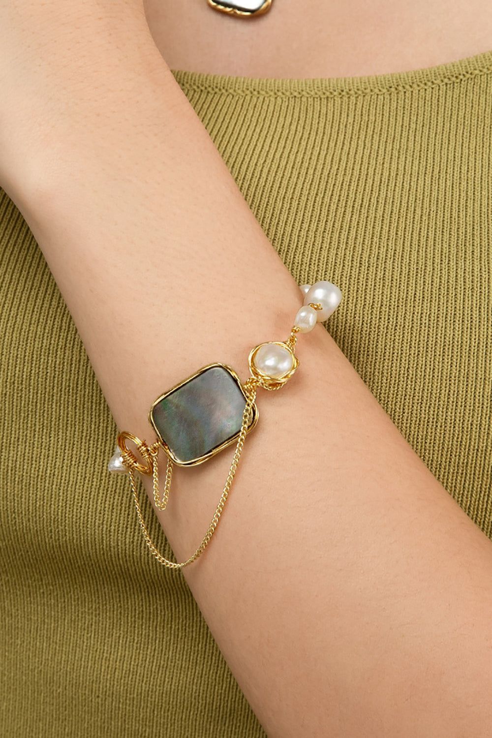 White Exquisite Natural Freshwater Pearls Bracelet sold by Zapaka product image thumbnail 4