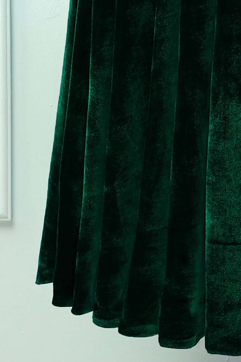 Dark Green Velvet Holiday Party Dress sold by Zapaka product image thumbnail 5