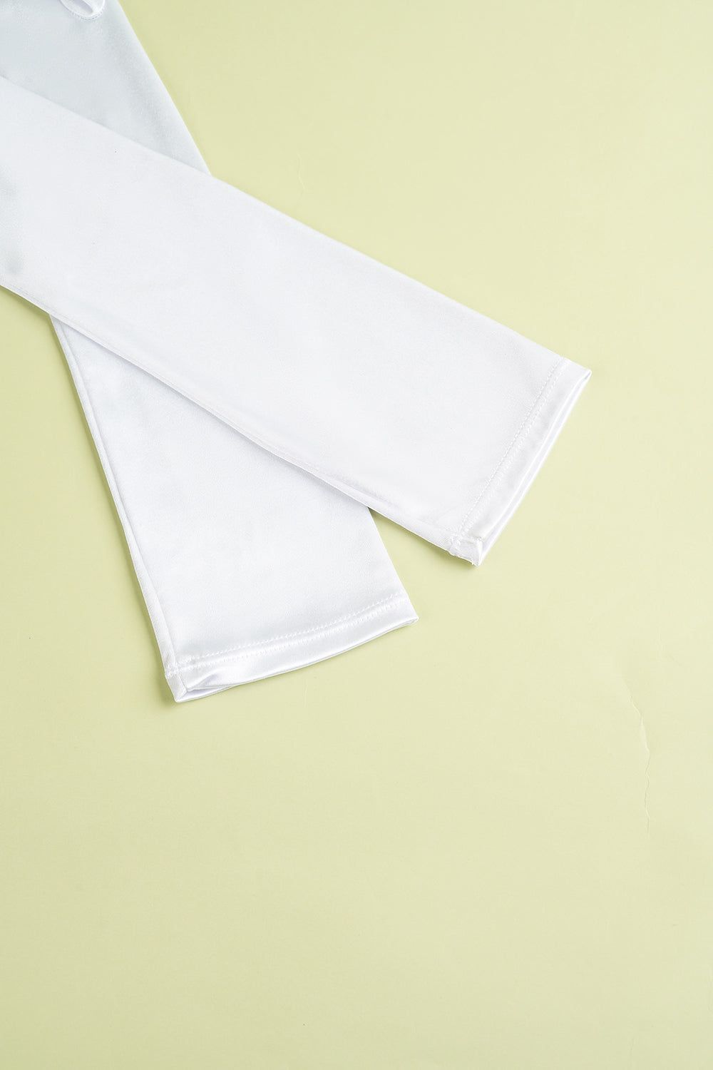 White 1920s Party Gloves sold by Zapaka product image thumbnail 3