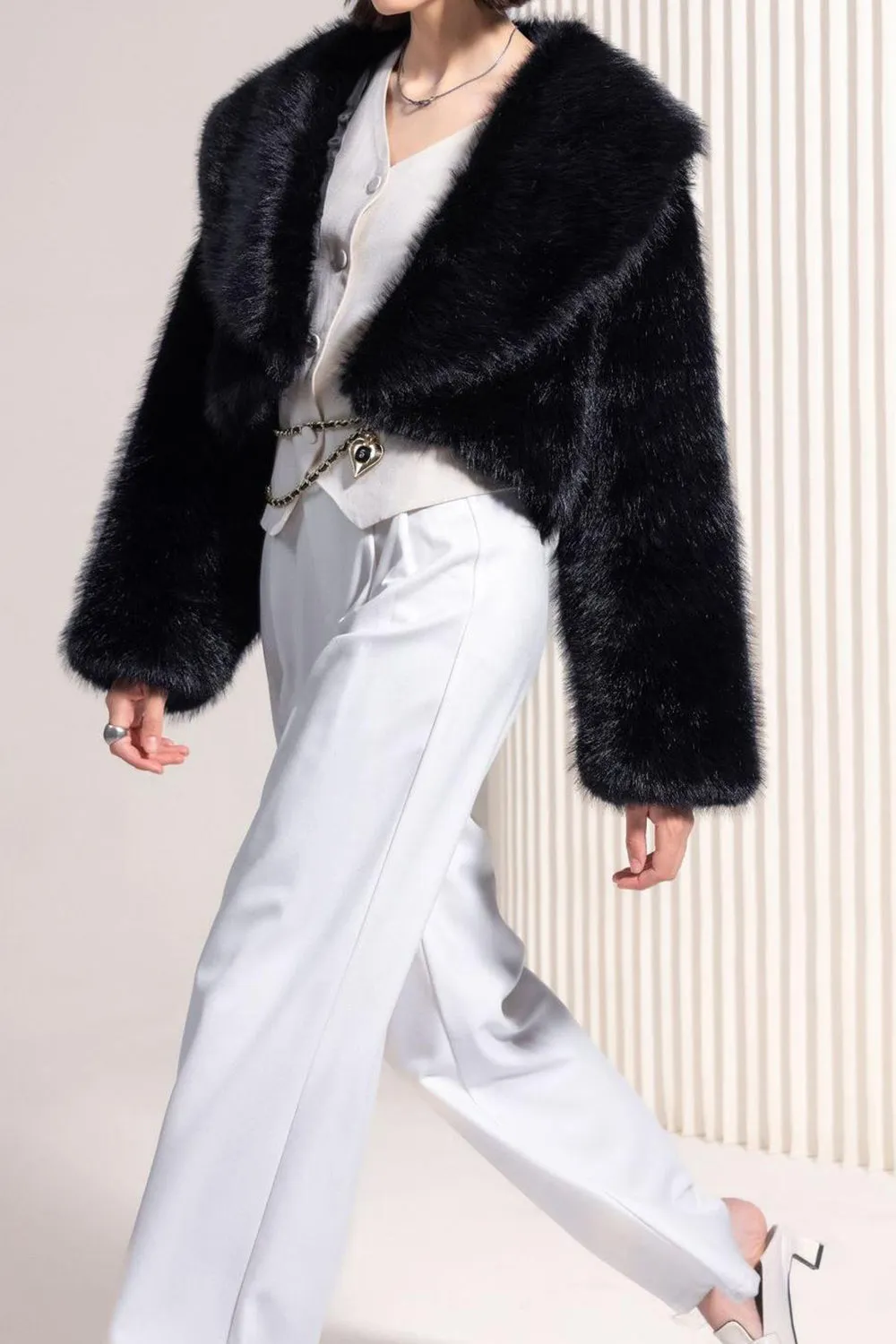 Black Cropped Faux Fur Open Front Fluffy Short Coat sold by Zapaka product image thumbnail 4
