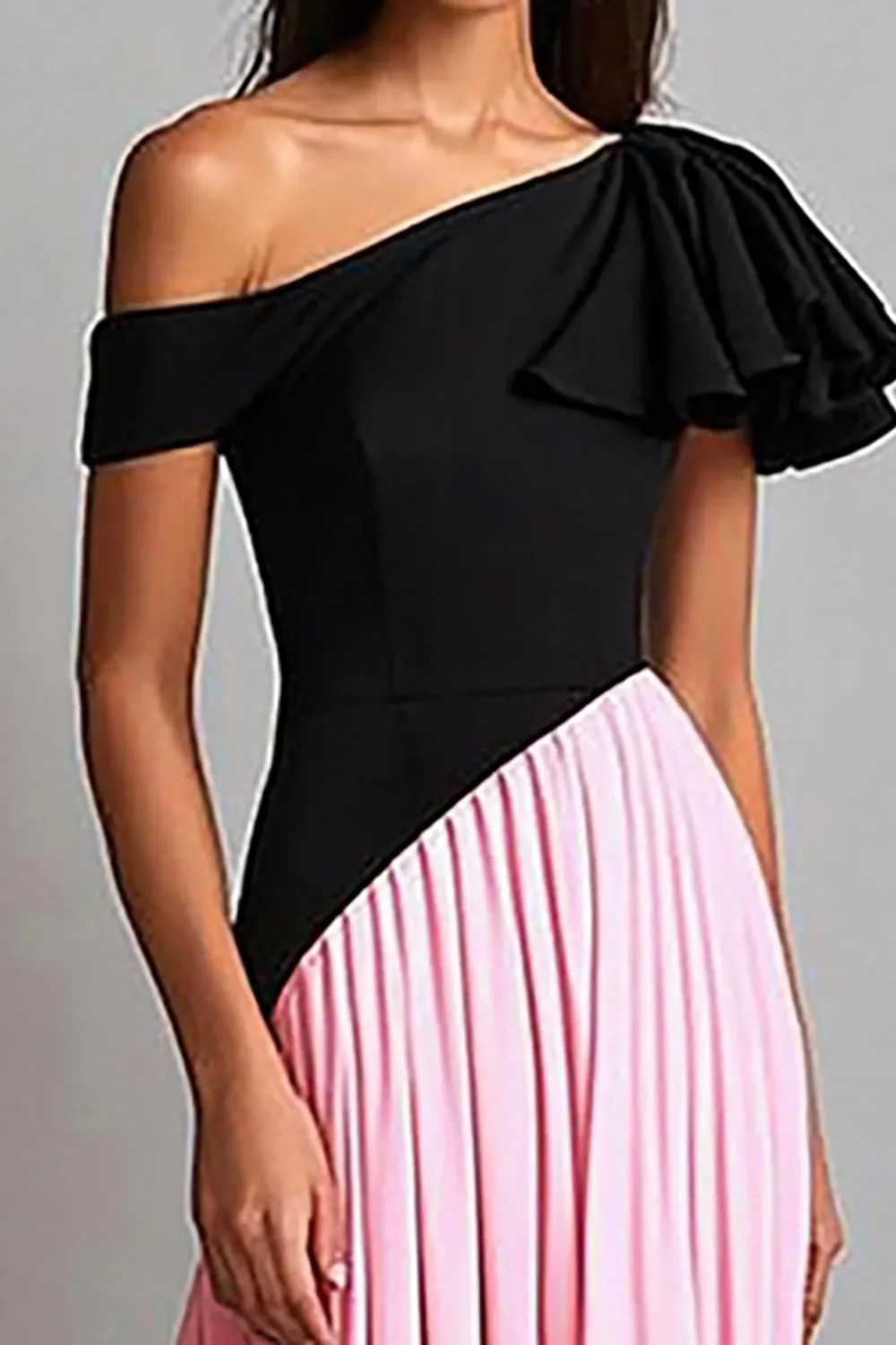 Black & Pink Crepe A Line One Shoulder Gala Dress sold by Zapaka product image thumbnail 2