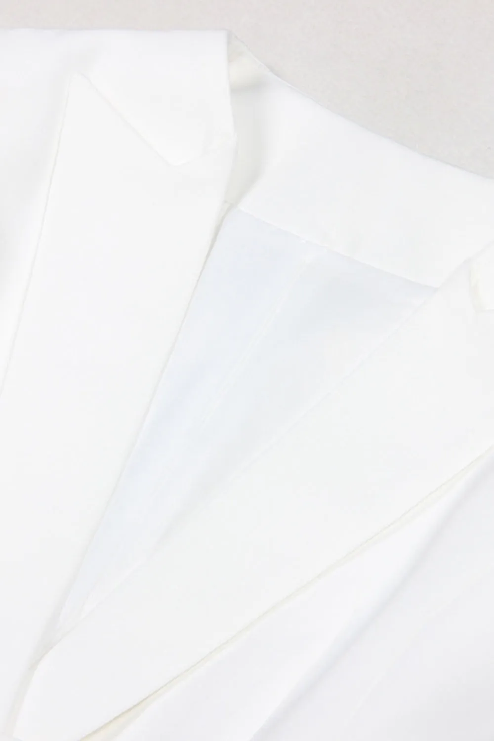 White Peak Lapel Sleeveless Satin Women Blazer sold by Zapaka product image thumbnail 4