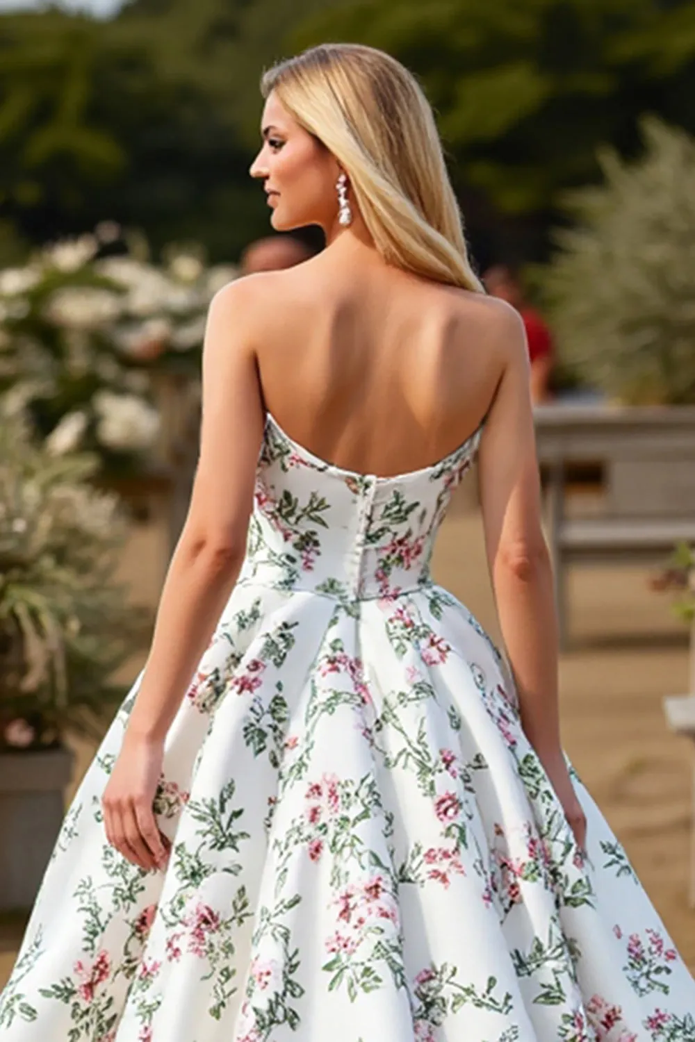 White Sweetheart A Line Sweep Train Wedding Dress with Flowers sold by Zapaka product image thumbnail 4