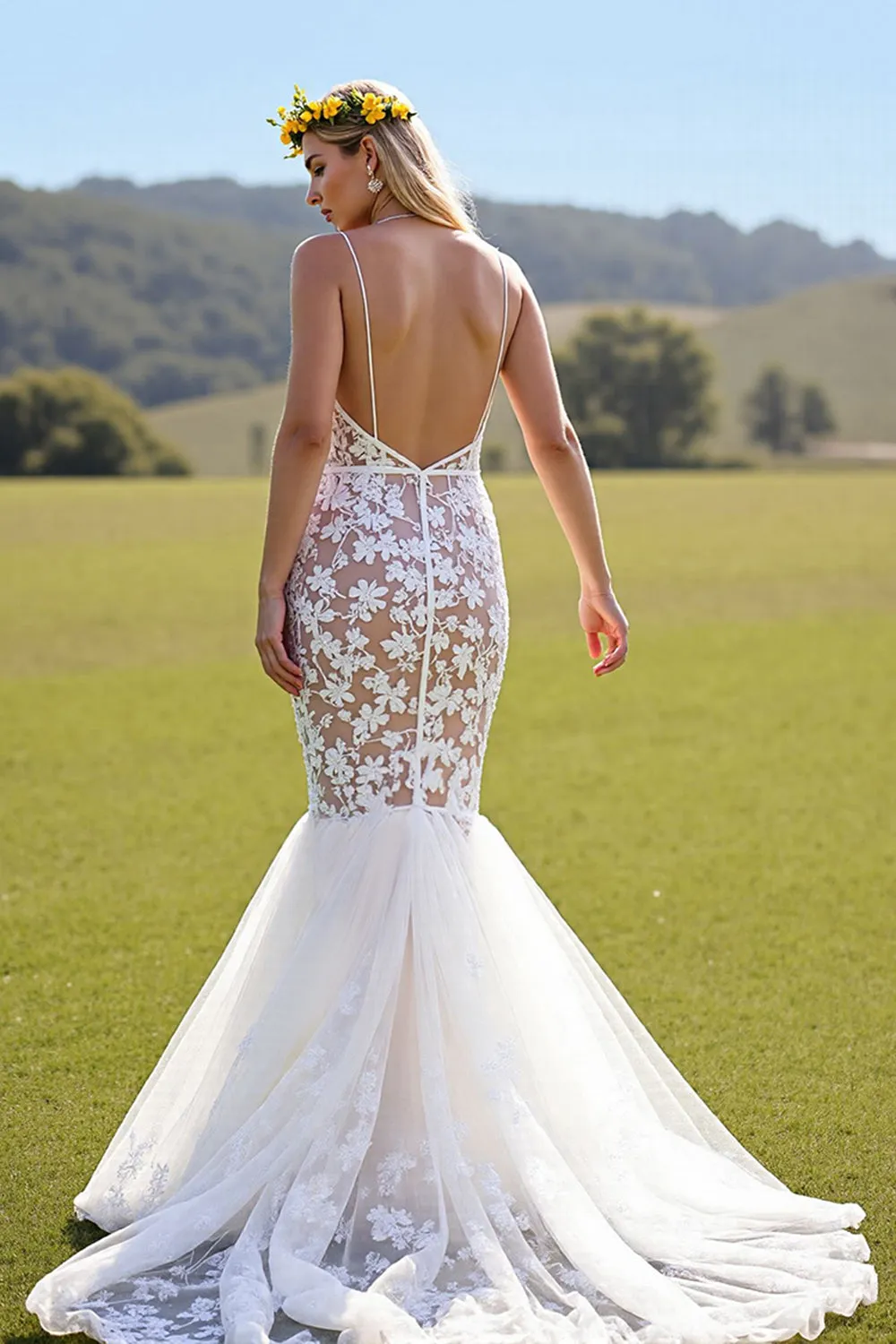 Mermaid Ivory V Neck Appliqued Lace Wedding Dress sold by Zapaka product image thumbnail 2