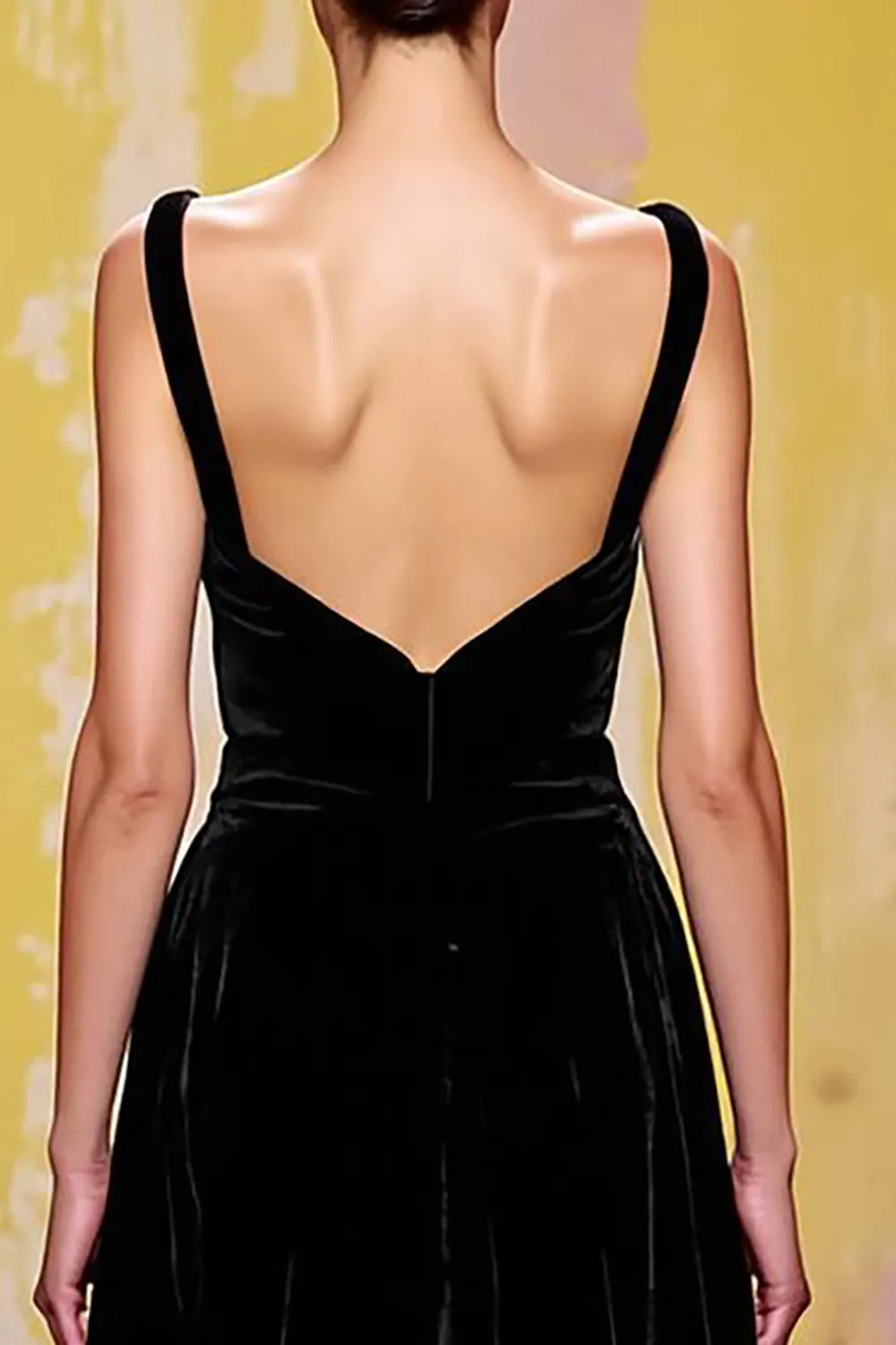 Velvet Simple Black Long Sheath Evening Dress sold by Zapaka product image thumbnail 4