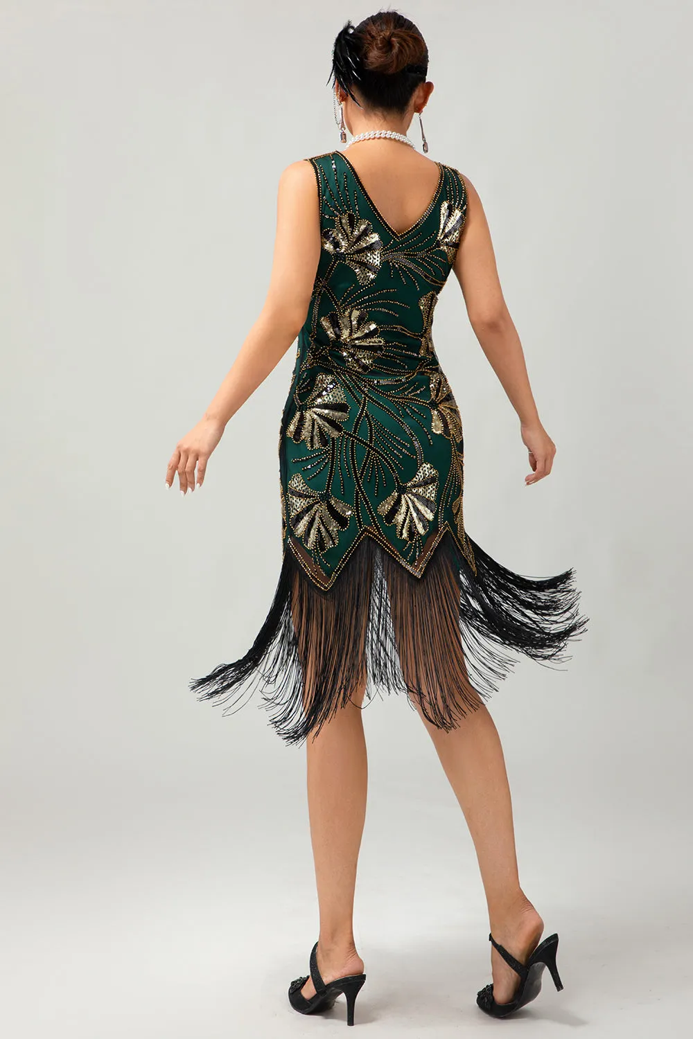 Green Golden Sequin V Neck Bodycon 1920s Flapper Dress with Tassles sold by Zapaka product image thumbnail 2