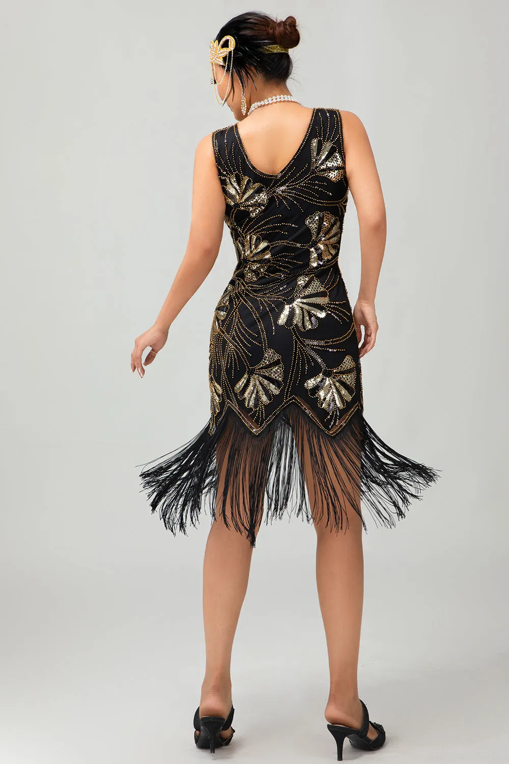 Black Fringed Sequin Flapper 1920s Dress with 5 Piece Accessory Set sold by Zapaka product image thumbnail 2