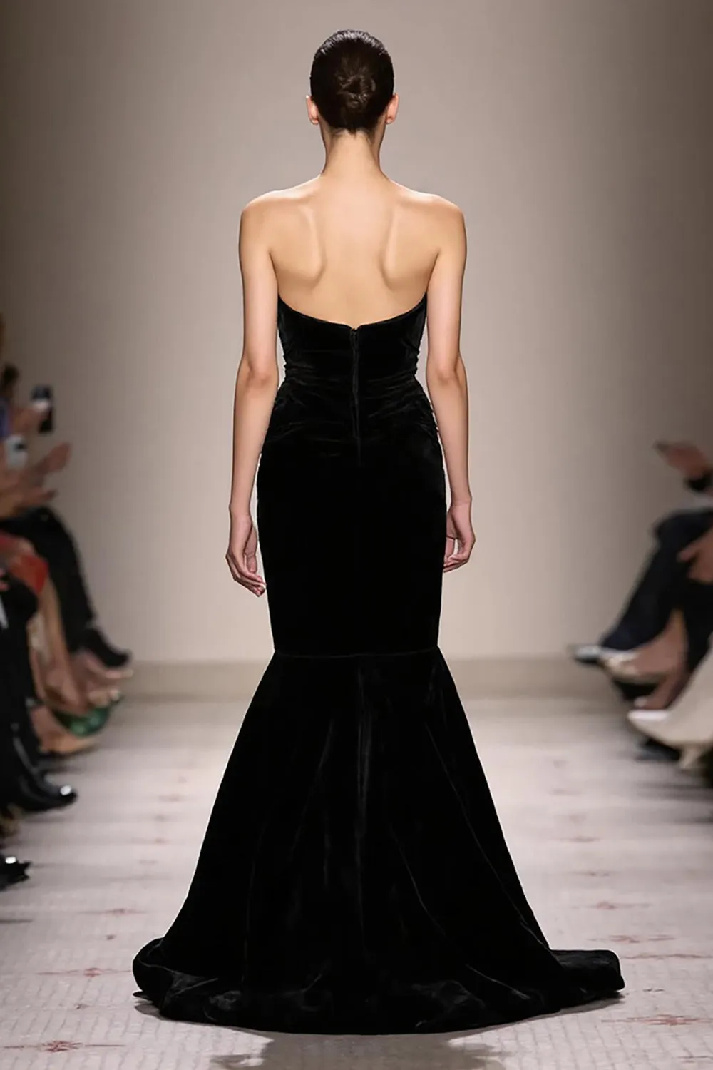 Black Mermaid Velvet Strapless Long Evening Dress sold by Zapaka product image thumbnail 2