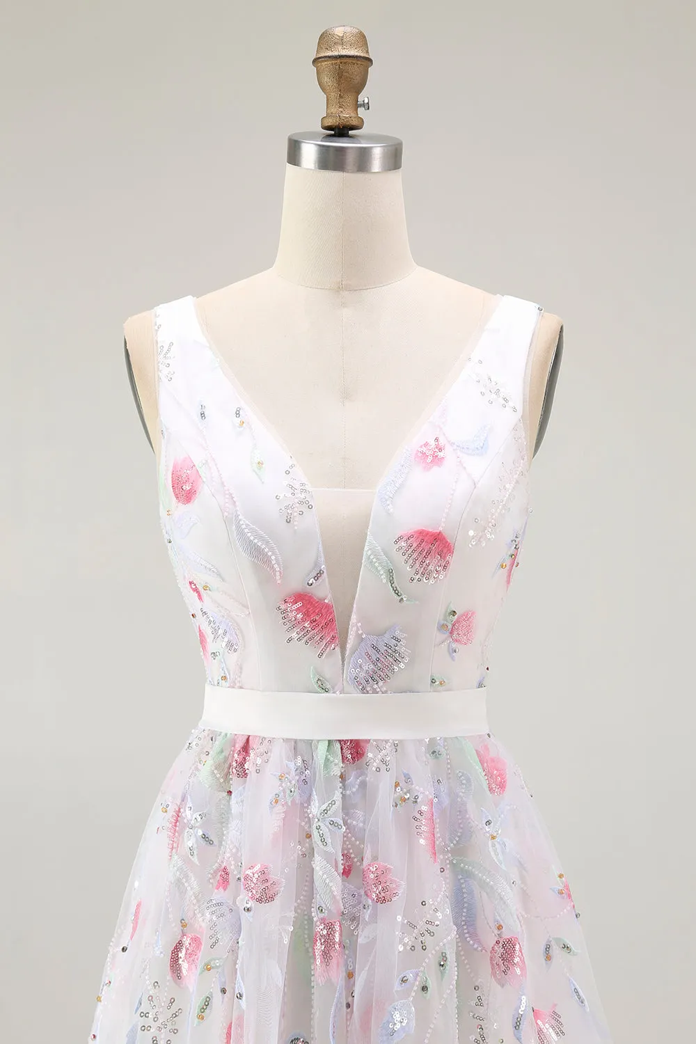 Sparkly Floral White V-Neck Backless A Line Sequin Homecoming Dress sold by Zapaka product image thumbnail 4