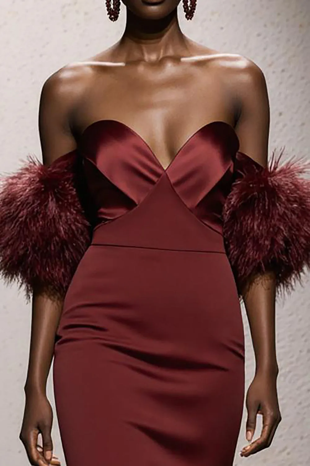 Burgundy Sweetheart Satin Mermaid Long Pageant Dress with Feathers sold by Zapaka product image thumbnail 3