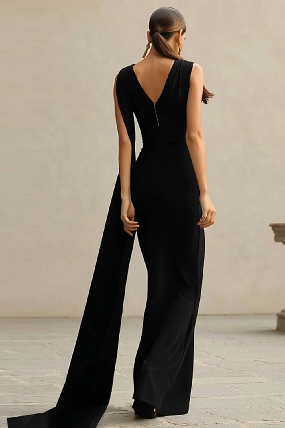 Black Mermaid Crepe Long Formal Dress sold by Zapaka product image thumbnail 2