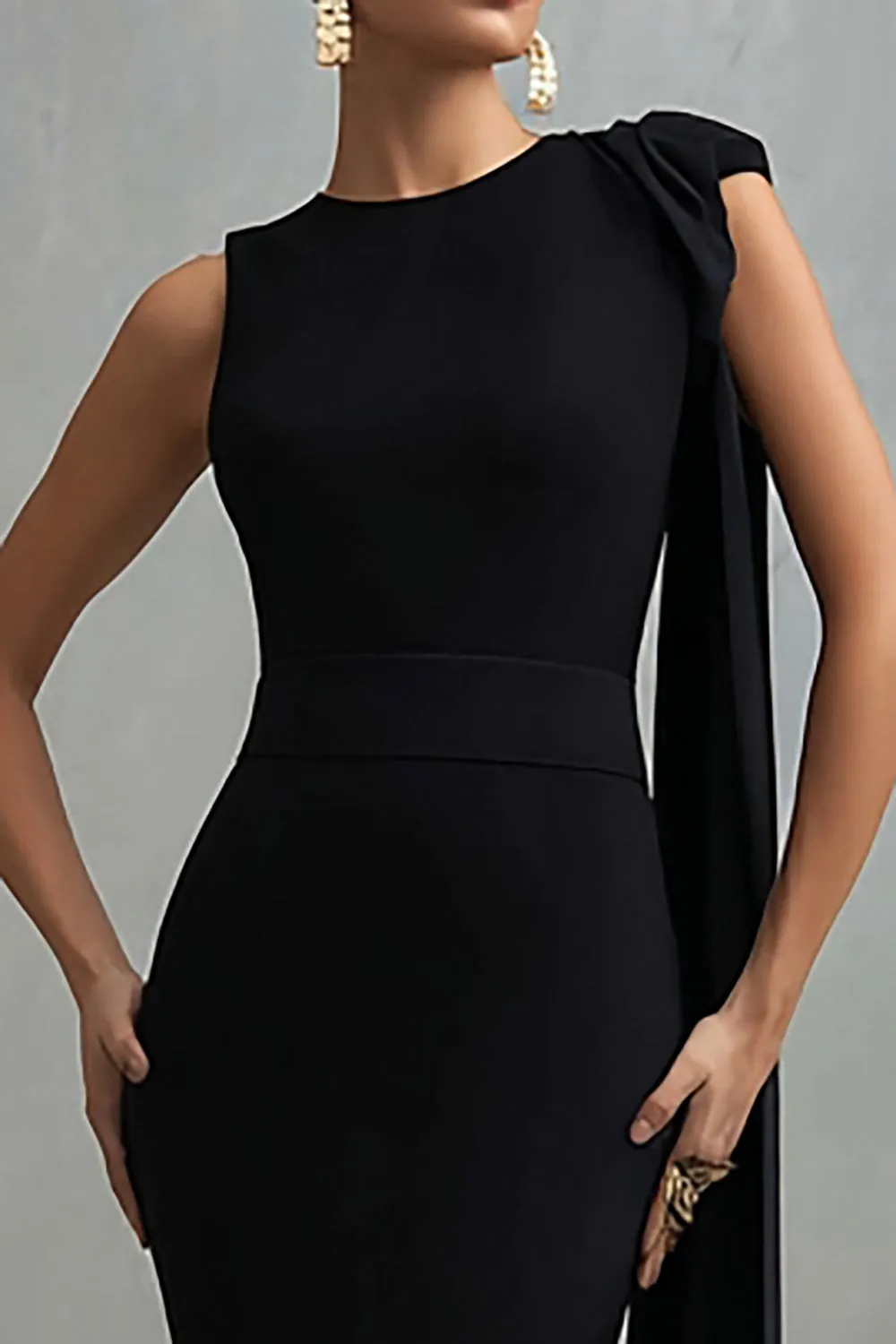 Simple Black Crepe Mermaid Long Formal Dress sold by Zapaka product image thumbnail 2