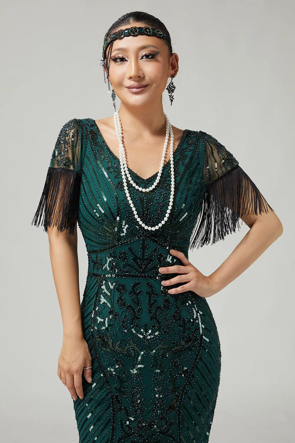 Dark Green Sequined Bodycon Fringed 1920s Dress With Short Sleeves sold by Zapaka product image thumbnail 4