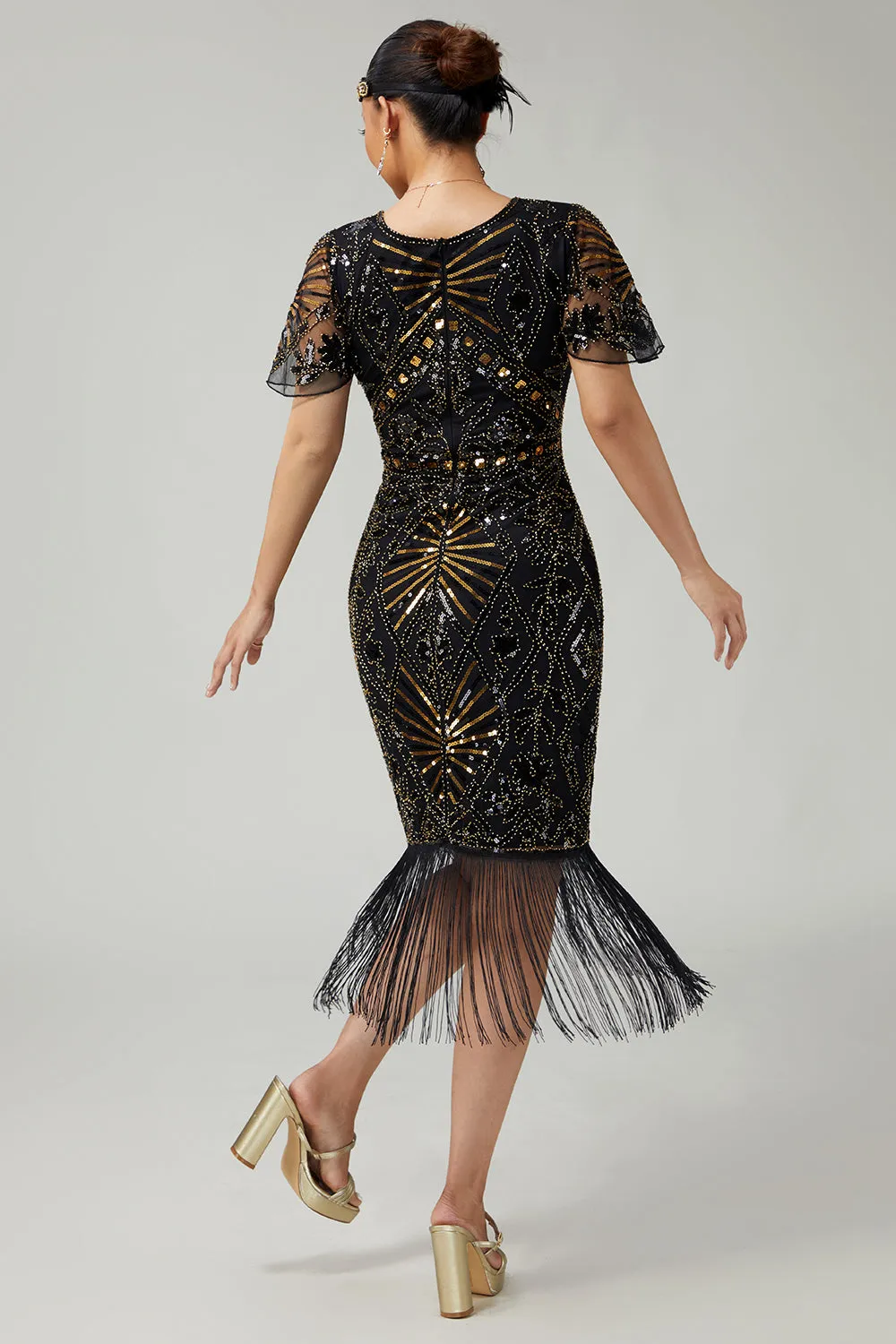 Black Golden Bodycon Fringed Sequin 1920s Dress With 5-Piece Accessories Set sold by Zapaka product image thumbnail 2
