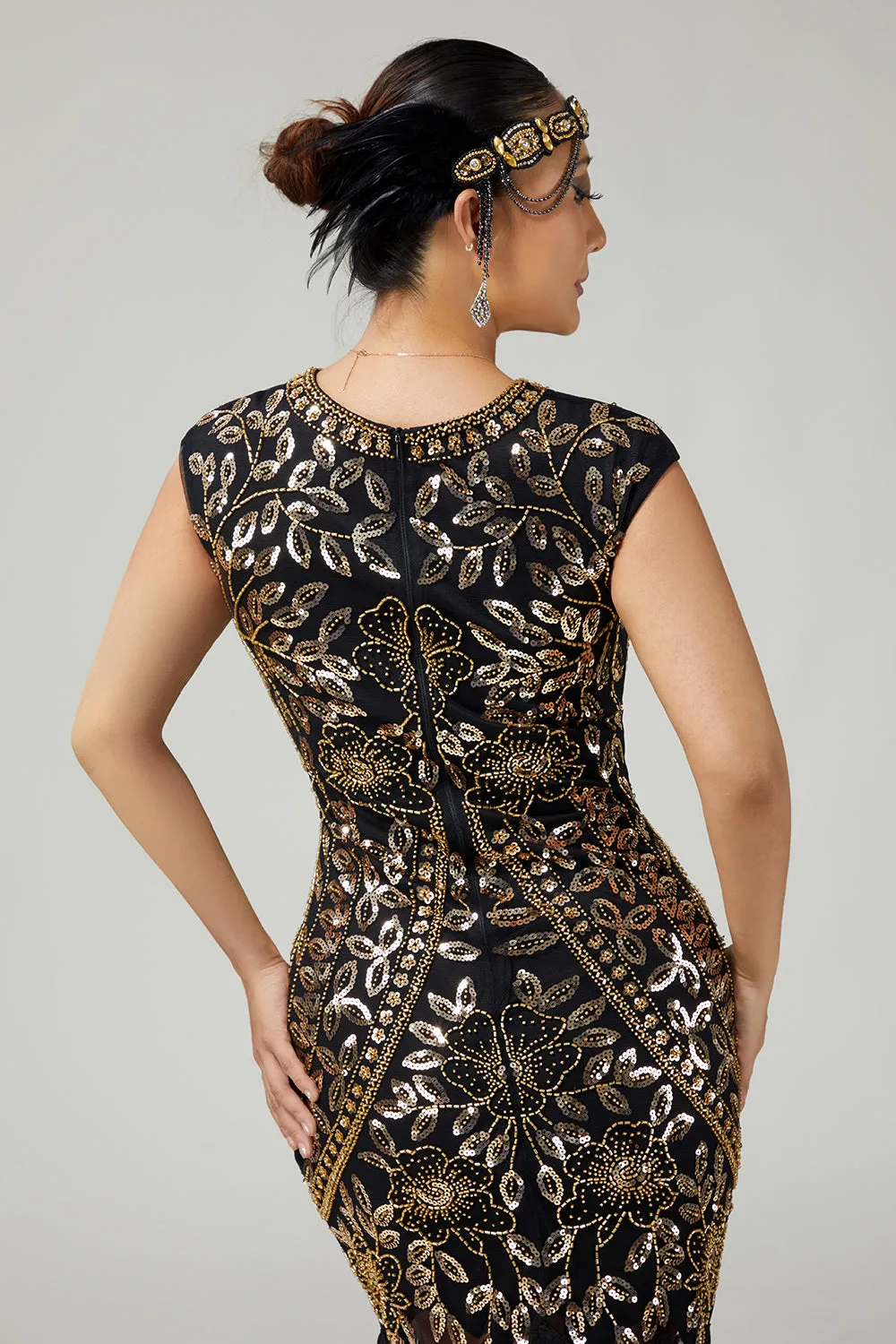 Sparkly Black Golden Bodycon Fringed 1920s Dress With 5-Piece Accessories Set sold by Zapaka product image thumbnail 5