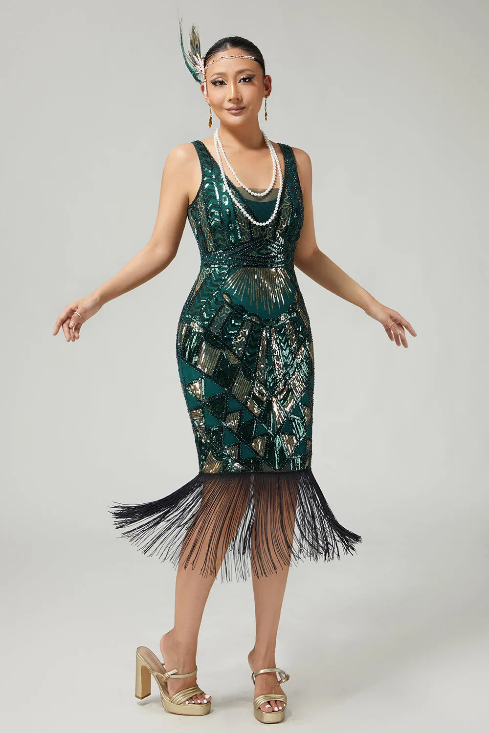 Sparkly Dark Green Fringed Bodycon 1920s Dress With 5-Piece Accessories Set sold by Zapaka product image thumbnail 4