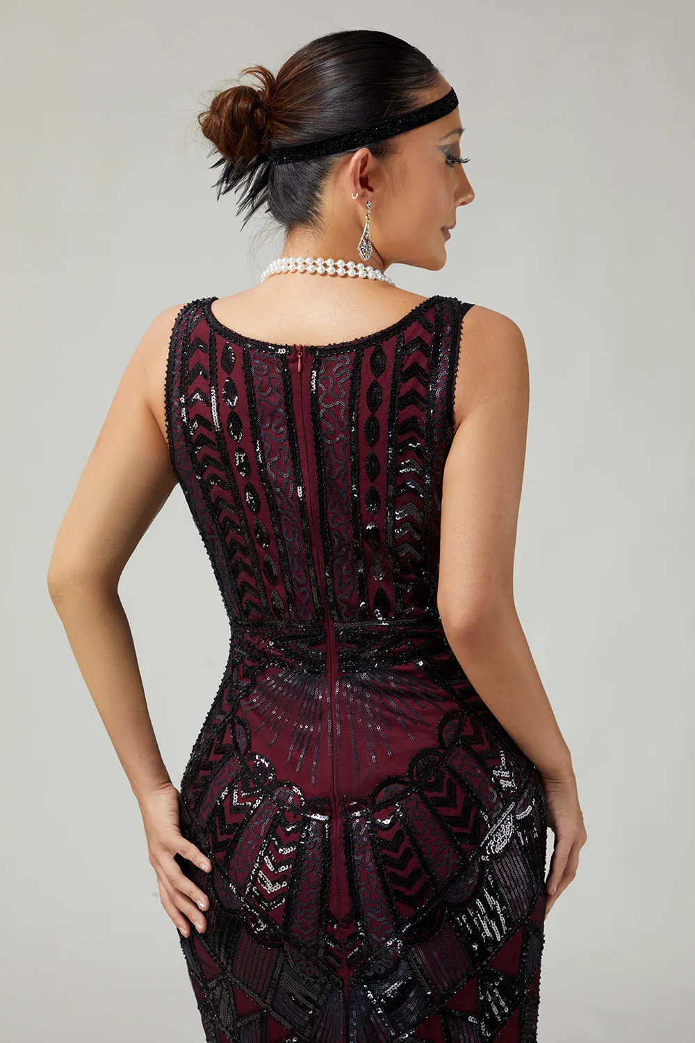 Burgundy Sequin Fringed Bodycon 1920s Dress With 5-Piece Accessories Set sold by Zapaka product image thumbnail 5