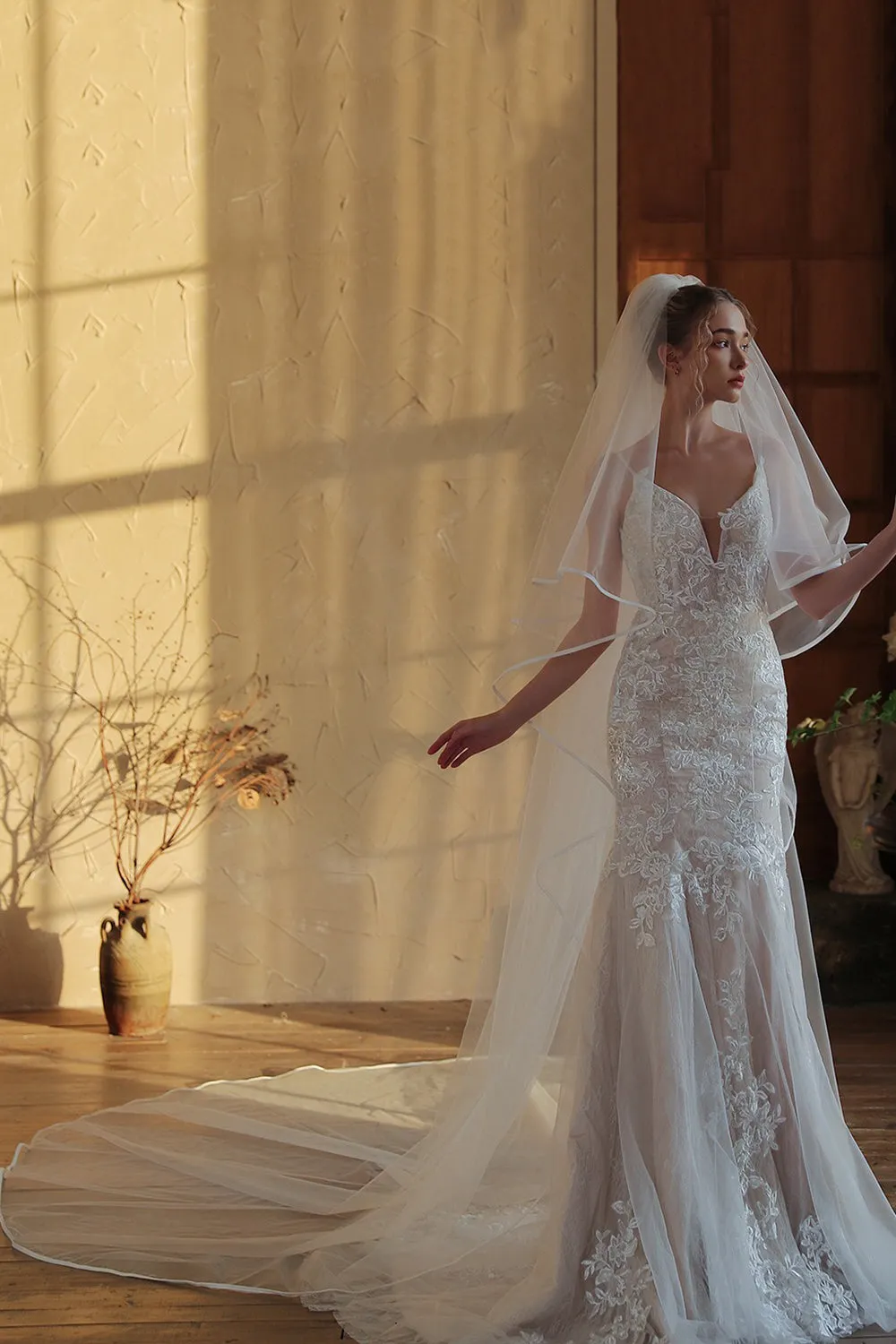 Long Ivory Tulle Wedding Veil sold by Zapaka product image thumbnail 3