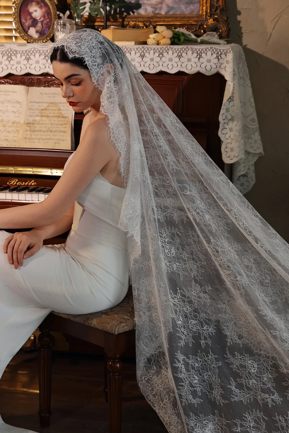 One Tier Ivory Long Lace Wedding Veil sold by Zapaka product image thumbnail 5