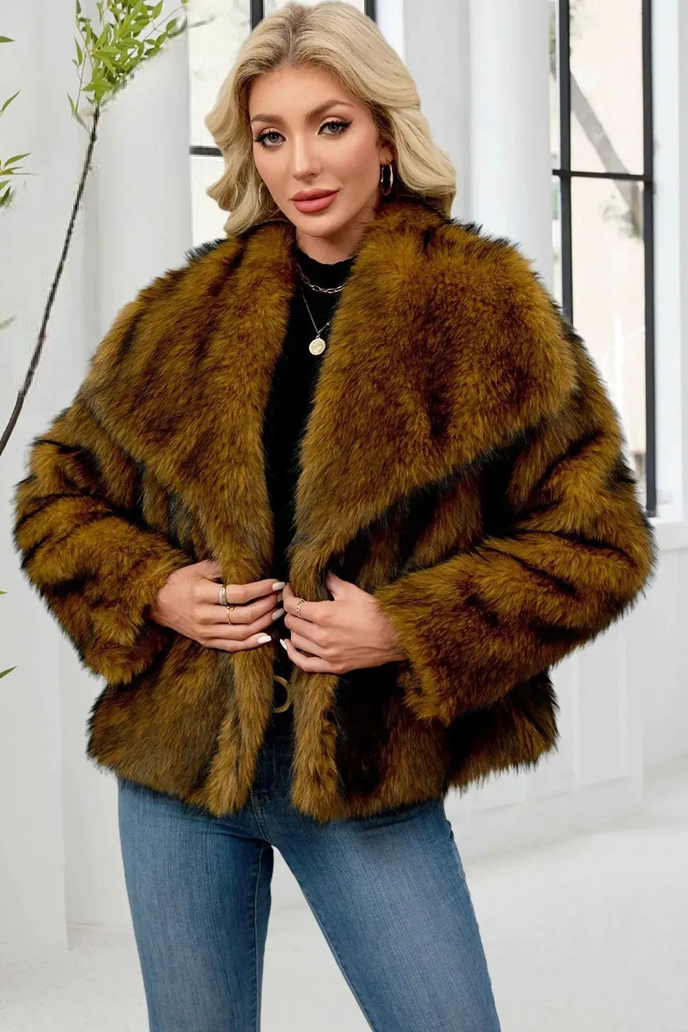 Faux Fur Thickened Lapel Brown Women Coat sold by Zapaka product image thumbnail 4