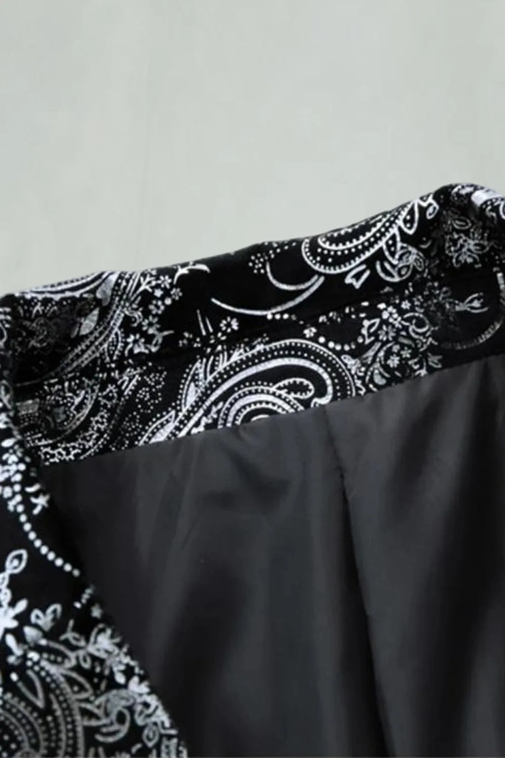 Notched Lapel Silver Jacquard Men's Prom Blazer sold by Zapaka product image thumbnail 4