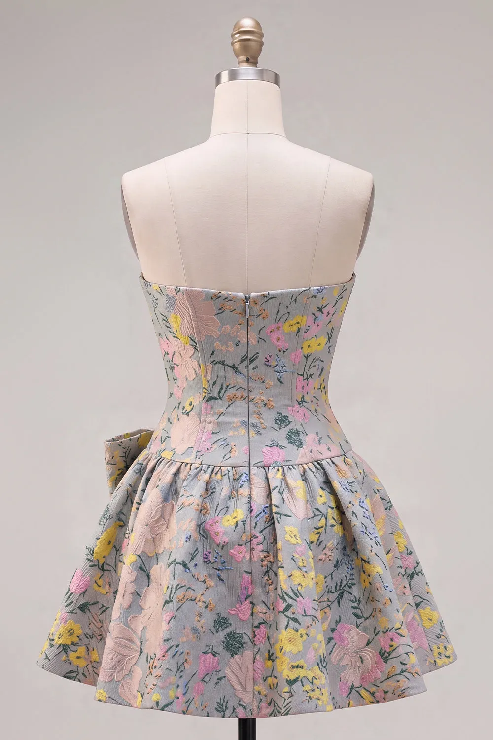 Strapless A-Line Grey Floral Jacquard Short Homecoming Dress with Bow sold by Zapaka product image thumbnail 2