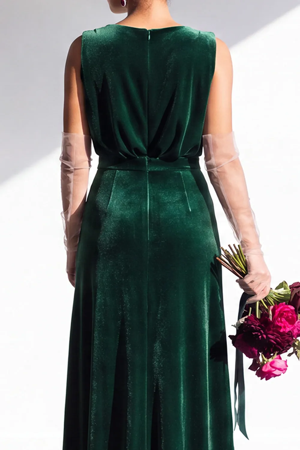 Dark Green Sheath Velvet Ruched V-Neck Long Bridesmaid Dress sold by Zapaka product image thumbnail 4