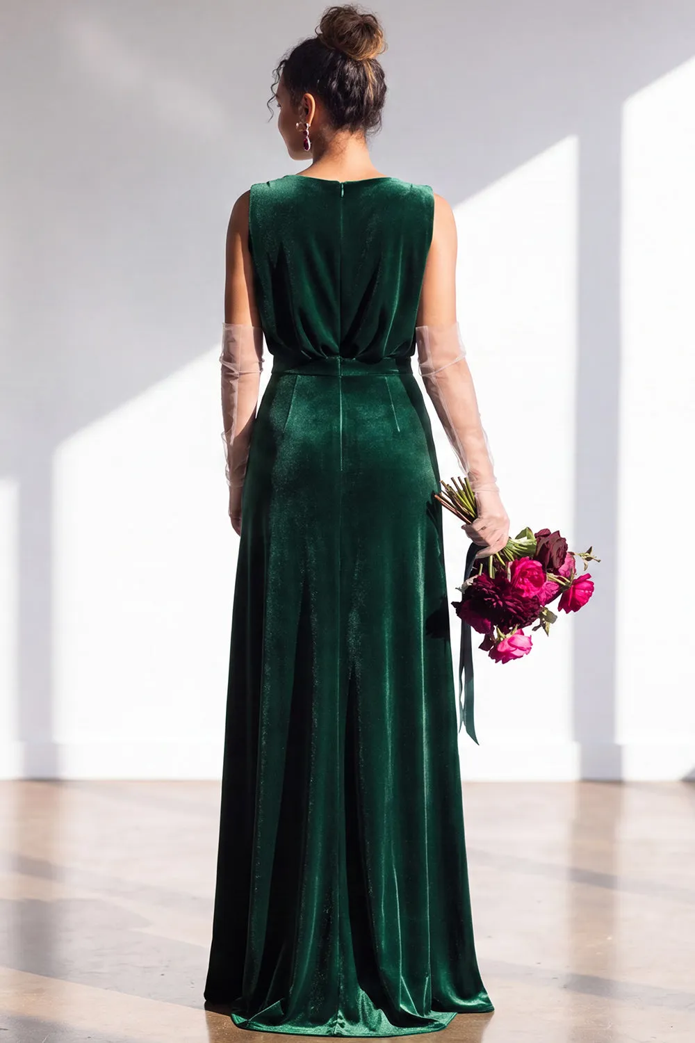 Dark Green Sheath Velvet Ruched V-Neck Long Bridesmaid Dress sold by Zapaka product image thumbnail 2