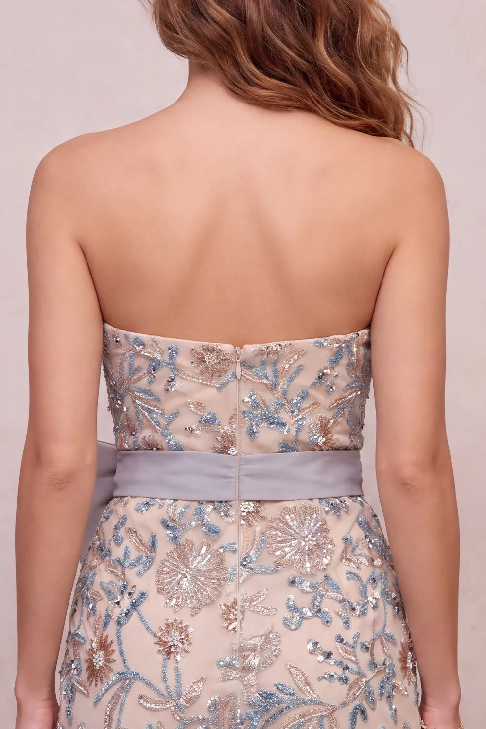 Light Grey Bodycon Sequins Strapless Beaded Short Homecoming Dress with Bow sold by Zapaka product image thumbnail 4