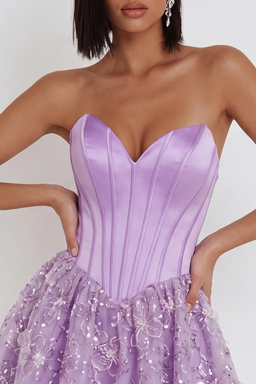 Lilac Corset Sequins Appliques Satin A-Line Strapless Short Homecoming Dress sold by Zapaka product image thumbnail 3