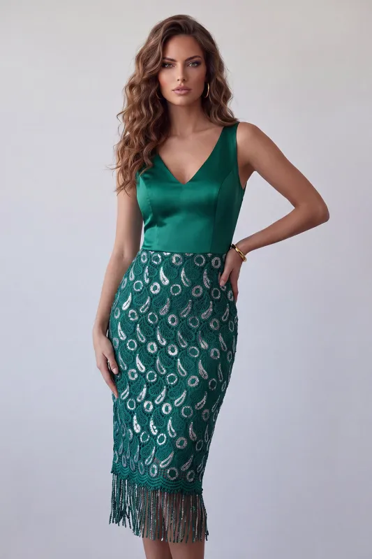Dark Green Satin V-Neck Bodycon Lace Midi Cocktail Dress with Fringes made by Zapaka