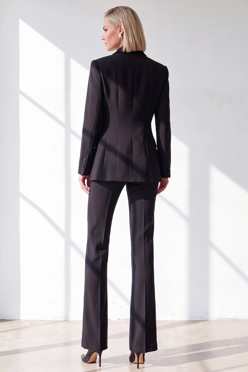 Black Fitted Peak Lapel 2 Piece Double Breasted Women Suits with Pockets sold by Zapaka product image thumbnail 2