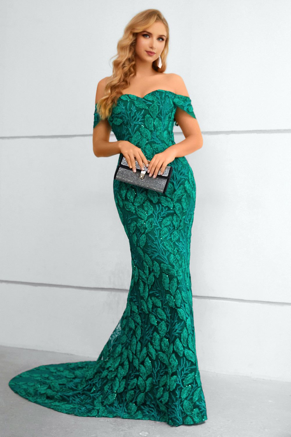 Dark Green Off The Shoulder Mermaid Prom Dress With Appliques sold by Zapaka product image thumbnail 3