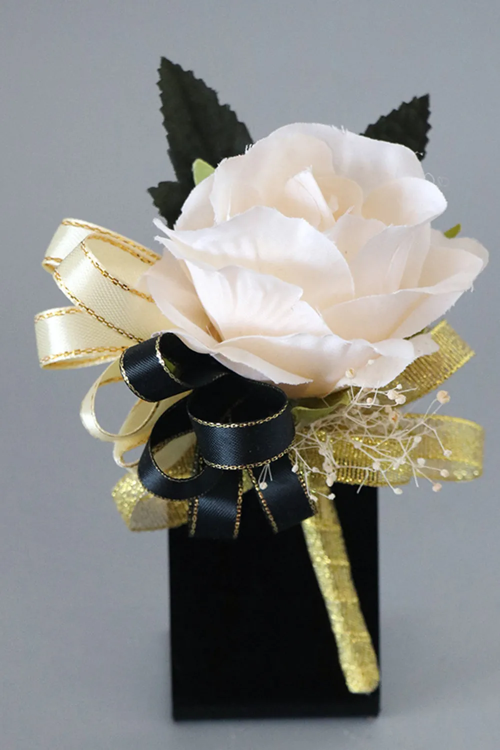 Luxury Black White Homecoming Wrist Corsage and Men's Boutonniere Set sold by Zapaka product image thumbnail 3