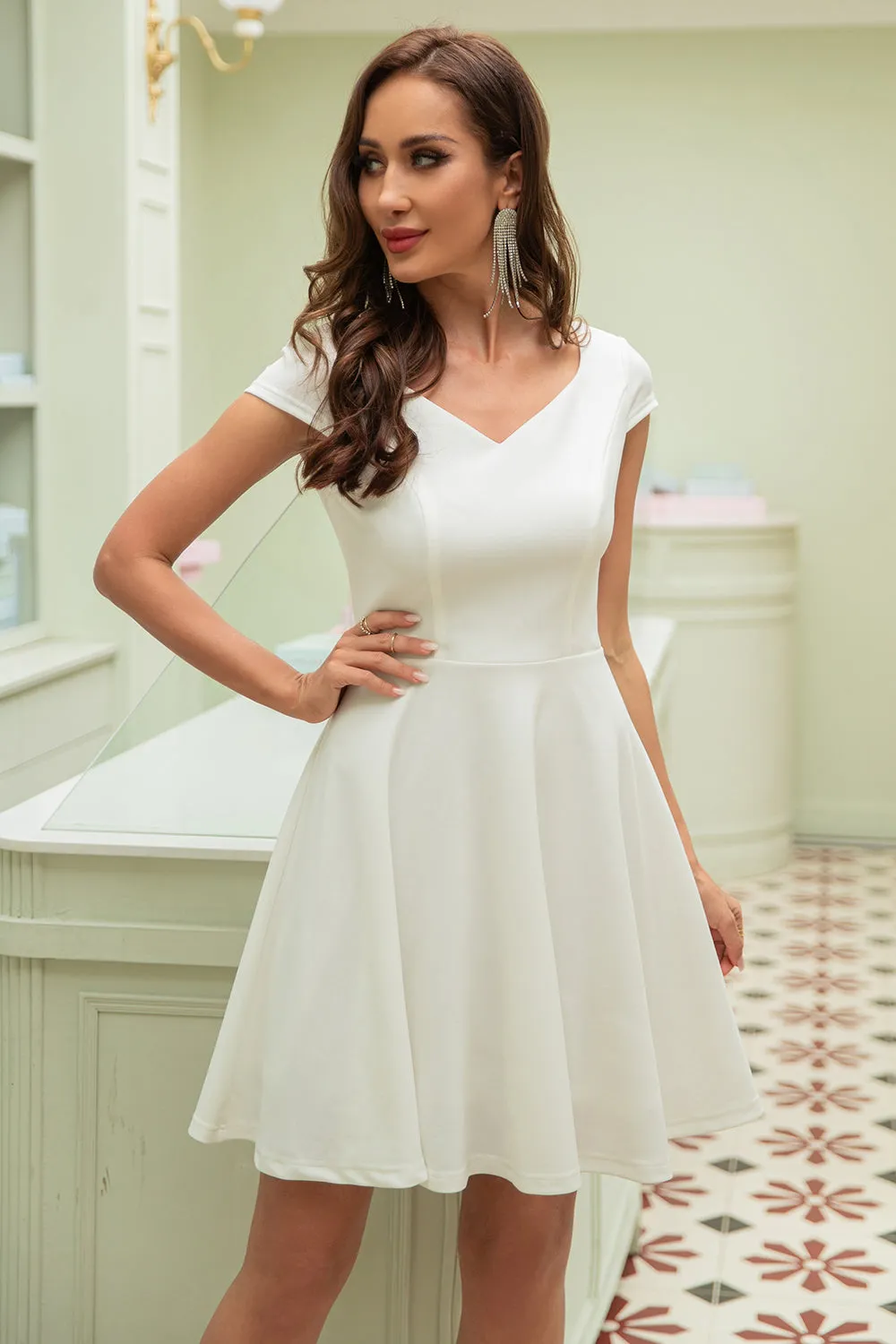 White Lace Vintage Swing Dress sold by Zapaka product image thumbnail 4