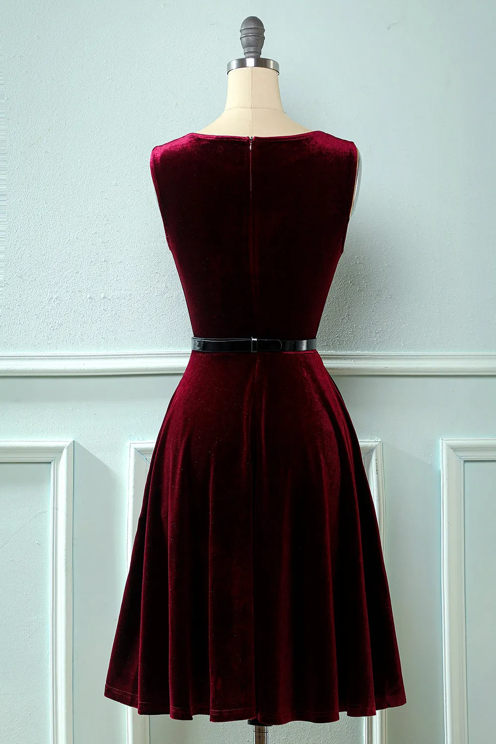 Velvet Vintage 1950s Dress sold by Zapaka product image thumbnail 4