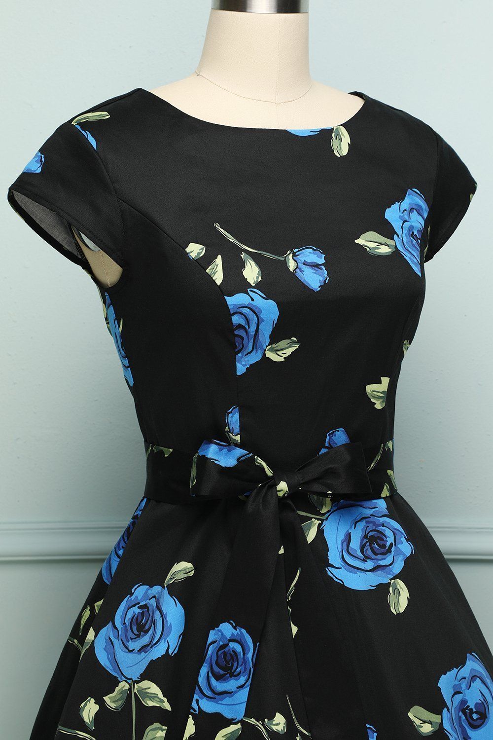 Black Blue Flower sold by Zapaka product image thumbnail 4