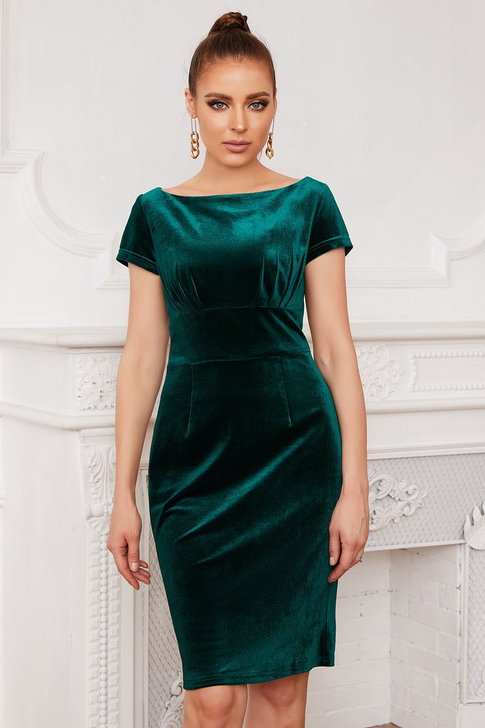 Green Bateau Neck Bodycon Velvet Dress sold by Zapaka product image thumbnail 4
