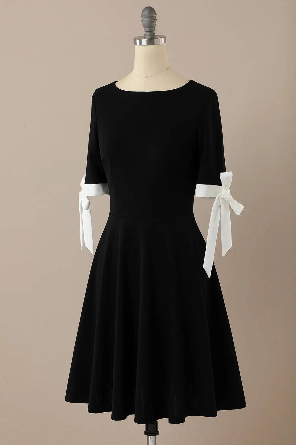 Black Retro Style 1950s Swing Dress sold by Zapaka product image thumbnail 4